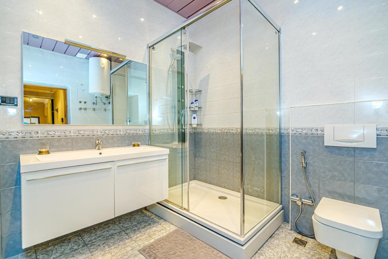 Vip Apartamen Nizami Street Apartment Baku Ngoại thất bức ảnh