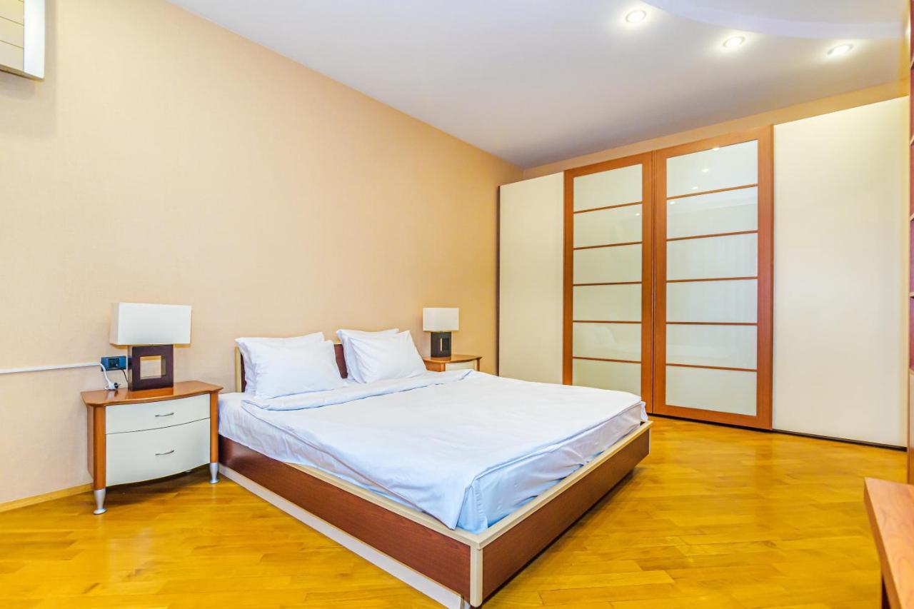 Vip Apartamen Nizami Street Apartment Baku Ngoại thất bức ảnh